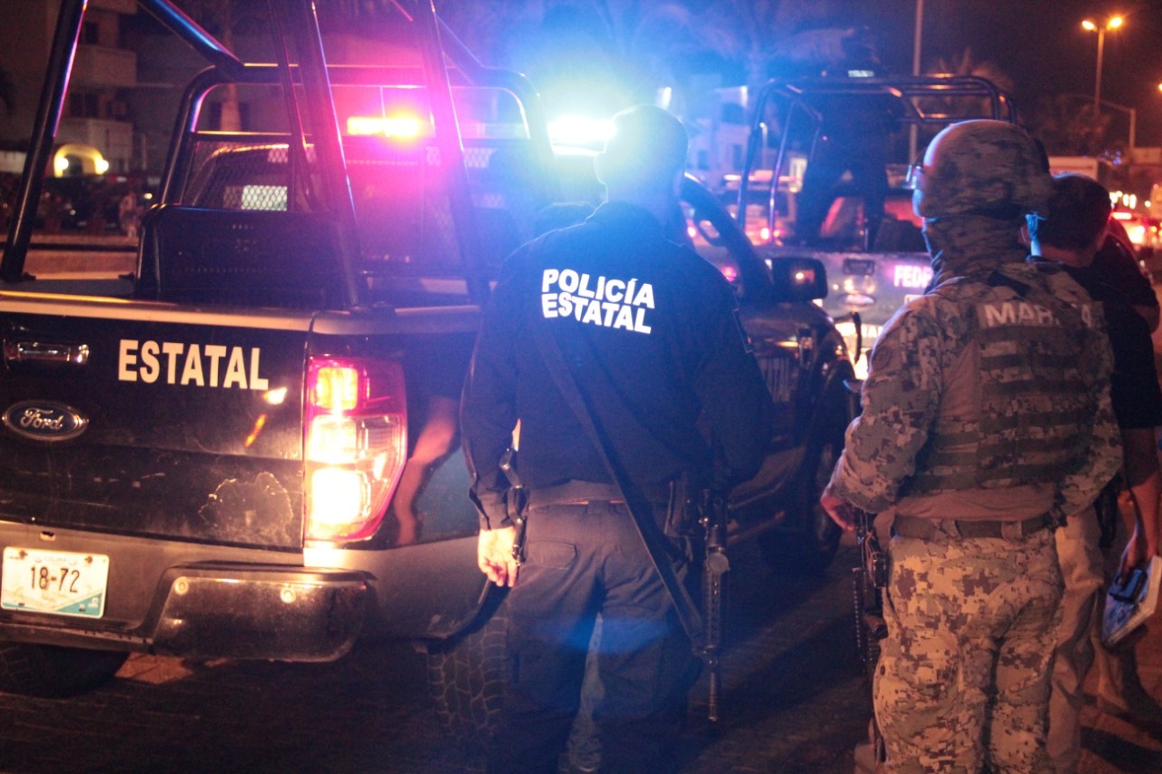 En plena misa, un hombre es privado de su libertad por sujetos armados, en Tecomán