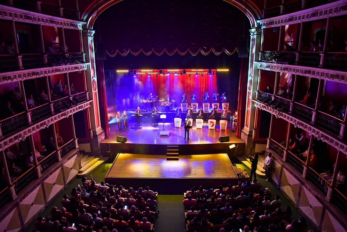 Exitoso retorno de Orquesta Colorado Naranjo al Teatro Hidalgo, para cerrar festejos por los 500 años de Colima