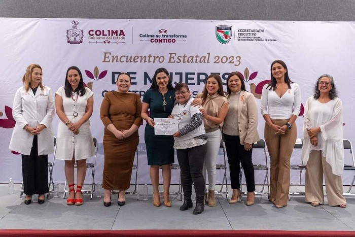 Gobernadora reconoce en Redes Mucpaz el compromiso por una Colima más segura y libre para las mujeres