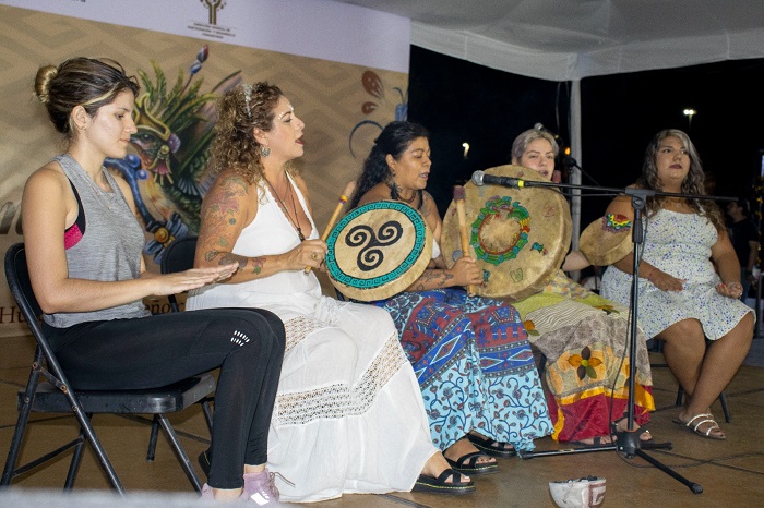 El Festival del Colibrí ofrece mística, música, colorido y muchas artesanías