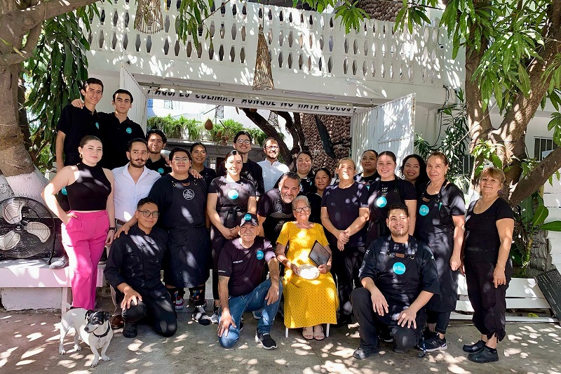 Los aplausos se reciben, el trabajo es de un gran equipo: Chef Nico Mejía