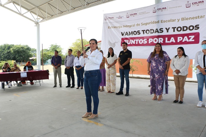 Gobierno de Colima lleva Feria Informativa a cerca de 600 estudiantes de la secundaria Octavio Paz en Villa de Álvarez