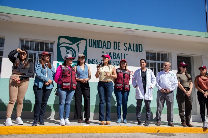 Indira entregó la remodelación del Centro de Salud Jabalí, en Manzanillo; se invirtieron casi 800 mil pesos