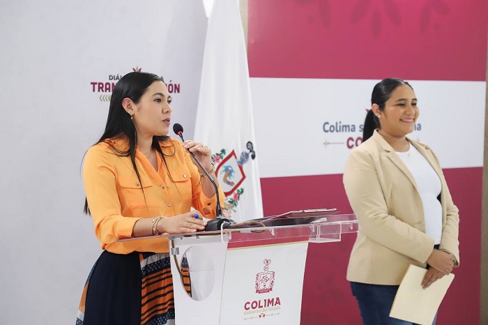 ColiBecas Computadoras llega a docentes de secundarias públicas; Indira presenta calendario de entregas