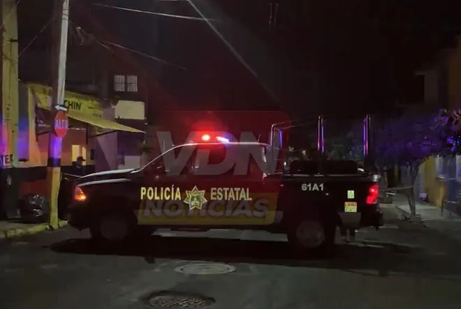Con mensaje amenazante localizan dos cuerpos en un vehículo en Palmillas, Cuauhtémoc