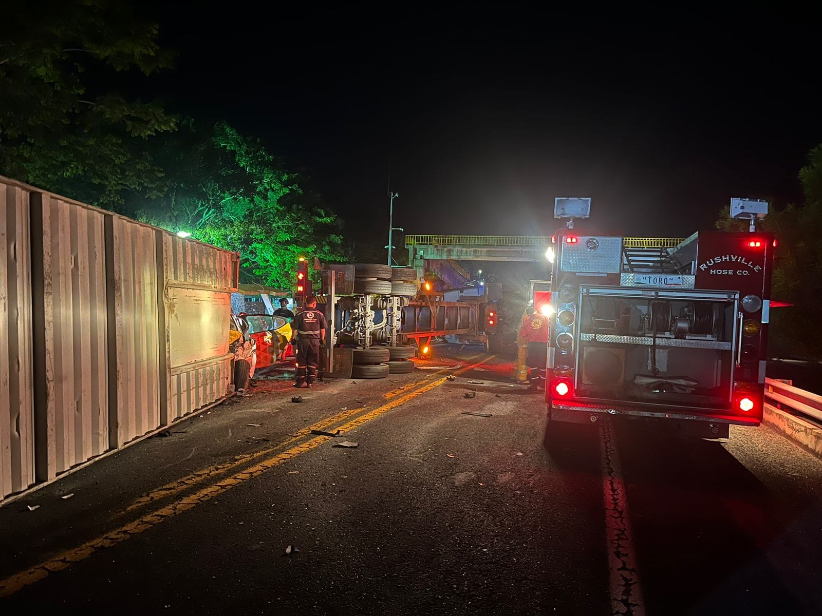 Fatal accidente en el Libramiento El Naranjo deja tres personas fallecidas y cuantiosos daños materiales