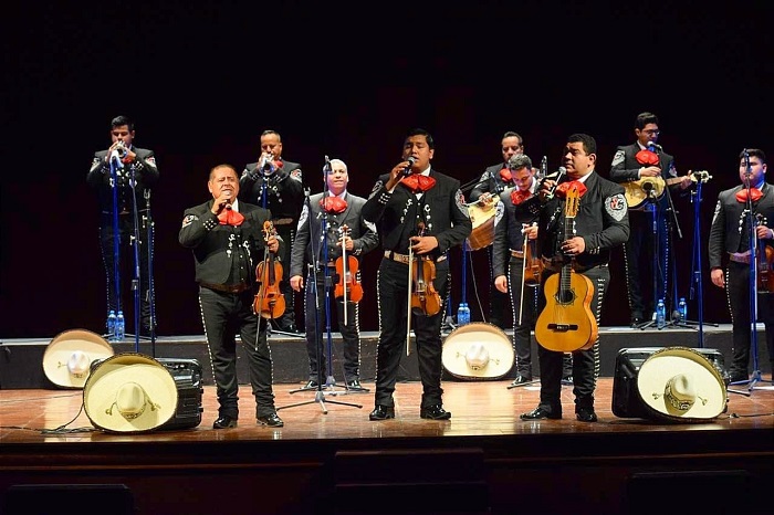 Éxito total el concierto del Mariachi Santa Cecilia en el Teatro Hidalgo de Colima
