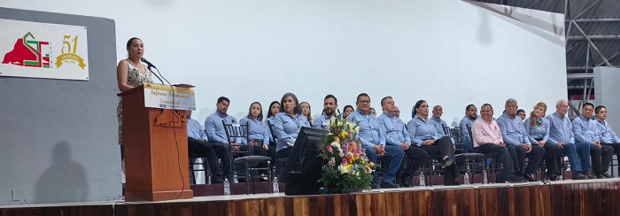 En Asamblea General Ordinaria del STSGE, gobernadora anuncia incremento salarial del 5.6 por ciento para la burocracia estatal