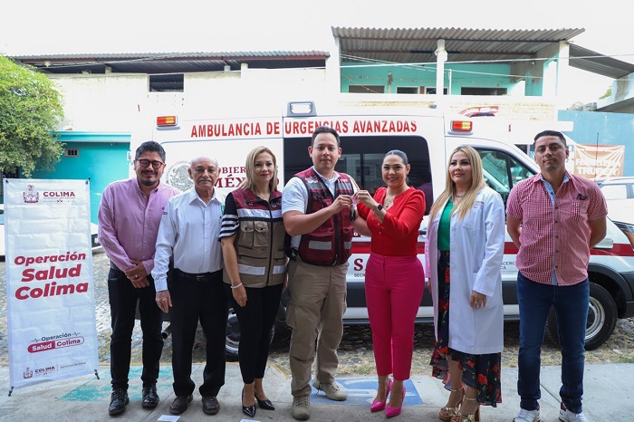 Indira entregó ambulancia de urgencias avanzadas para atender a habitantes de Comala