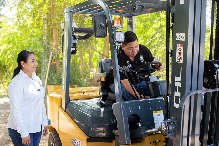 Sigue Griselda Martínez incrementando el equipamiento del Ayuntamiento de Manzanillo