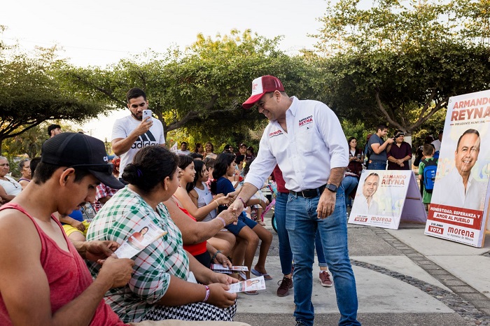 Con excelente respuesta de los colonos, Armando Reyna lleva a cabo reuniones en la Indeco y Libertad