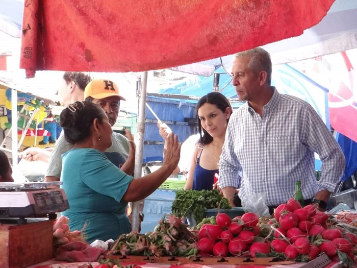 Óscar Ávalos advierte que basta de pretextos y de gobiernos poco transparentes