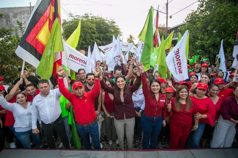 Viri Valencia solicita su registro por la alcaldía de Colima: “No llegaré sola, llegaremos miles de personas que luchan por recuperar nuestro municipio”