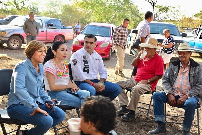 Piden habitantes de Cardona a Riult un andador y municipalizar la comunidad