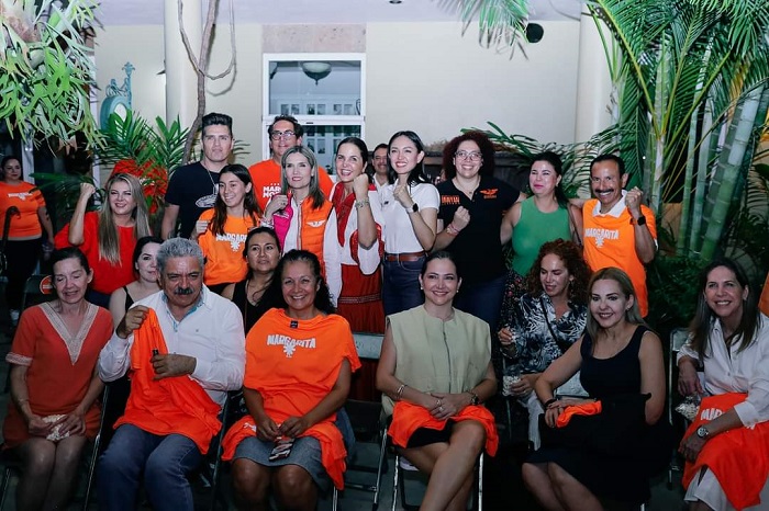 Escucha Romelia Serrano peticiones y necesidades de todos los sectores