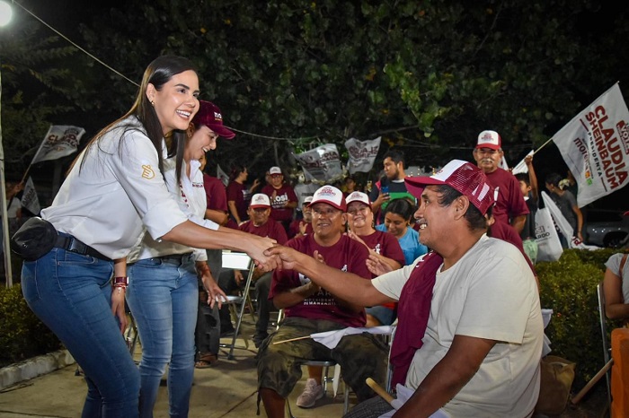 Rosi Bayardo: Vamos a construir un mejor manzanillo para todos.