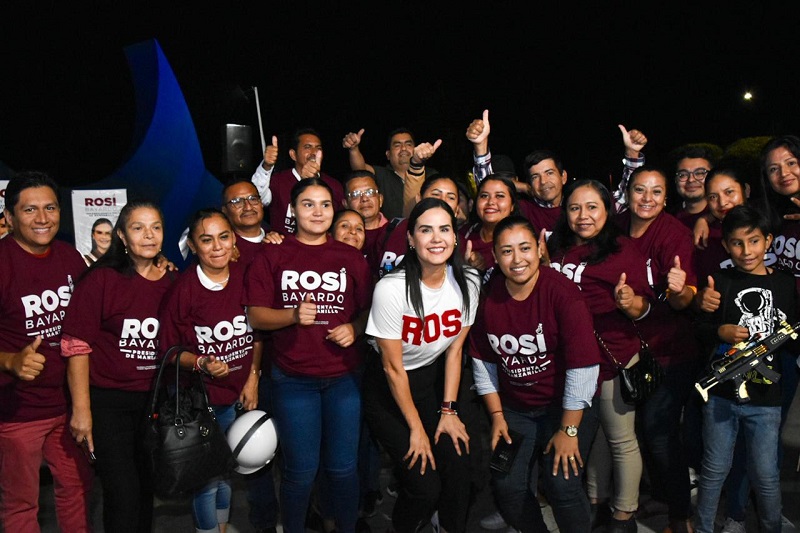Rosi Bayardo Arranca Campaña en Manzanillo