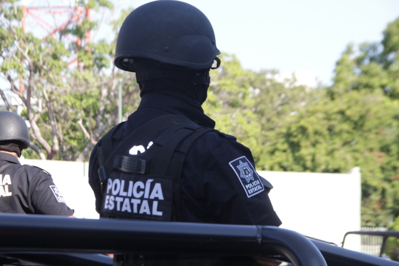 Un hombre es trasladado a un hospital por lesiones por disparos, en Manzanillo