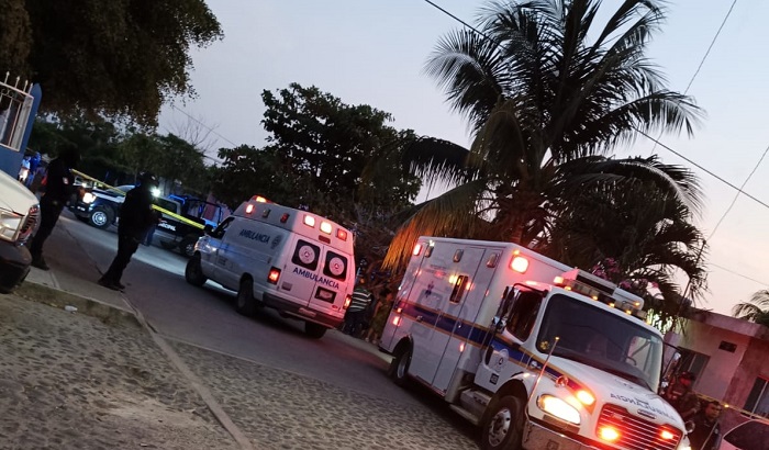 Agreden a dos hombres en la colonia Lomas Verdes en Manzanillo, uno muere en el lugar