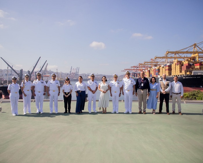 Gobernadora acude a inauguración del simposio por el Día Internacional de la Mujer en el Sector Marítimo