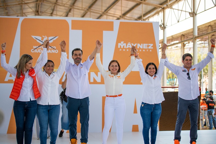 “El futuro de Manzanillo nadie lo detiene”, afirma Martha Zepeda del Toro en su cierre de campaña