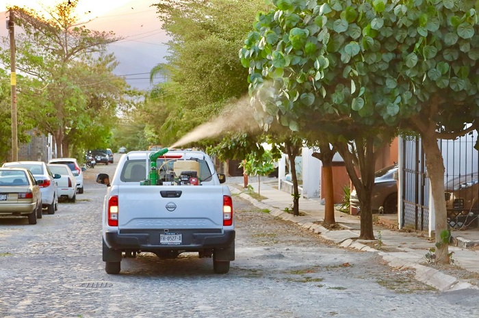 Salud nebuliza contra dengue, zika y chikungunya en Colima, Comala, Cuauhtémoc, Villa de Álvarez, Armería, Tecomán y Manzanillo