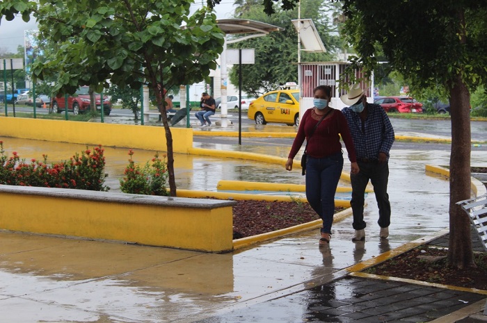 Salud Colima recomienda precauciones para cuidarse en temporada de lluvias