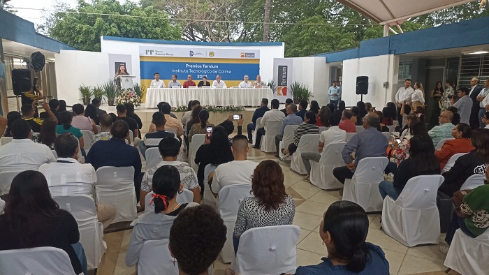 Reciben 22 profesionistas el Premio Ternium-Instituto Tecnológico de Colima 2024