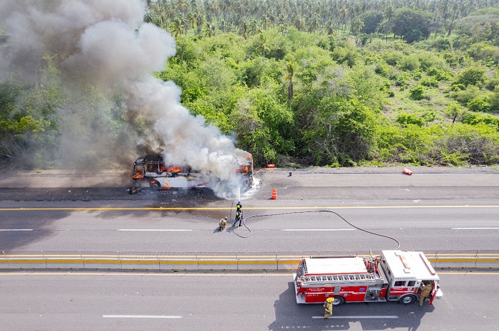 UEPC: ya se liberó un carril en autopista Colima-Manzanillo; sigue el tráfico lento y se recomienda precaución en la zona