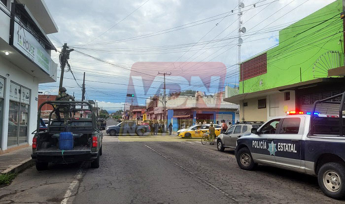 Muere hombre agredido a balazos en el centro de Colima