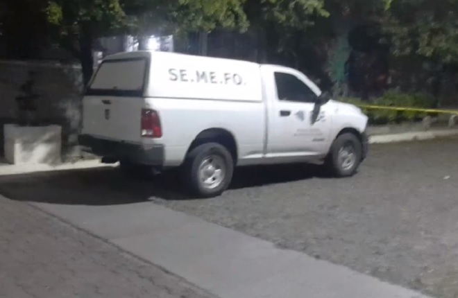 Localizan a bordo de carretera a Alcaraces en Cuauhtémoc, un hombre sin vida