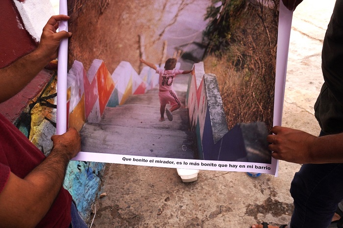 Ayuntamiento de Manzanillo muestra exposición fotográfica en El Vigía; creada por niños y niñas