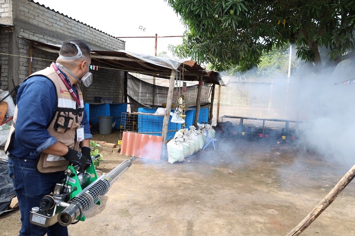 Salud Colima anuncia más operativos de nebulización contra el dengue, en 6 localidades de Cuauhtémoc