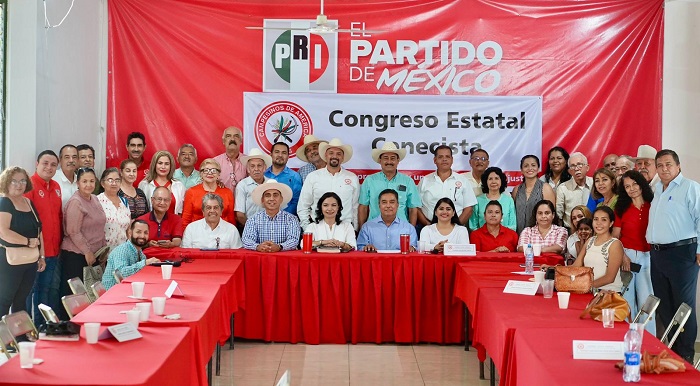 Bajo el liderazgo de Mely Romero, Congreso Cenecista aborda retos del campo en Colima