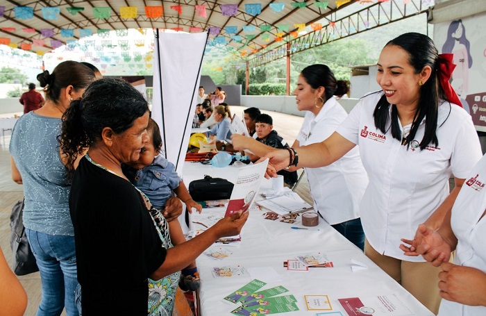 Con Feria de Servicios, Gobierno de Colima atiende a mujeres de Ixtlahuacán