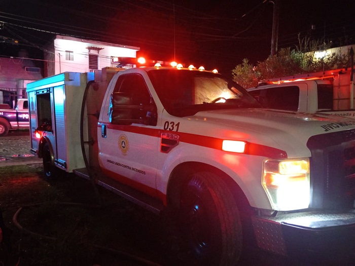 Durante la madrugada, se incendia vivienda en VdeA, muere una adulta mayor