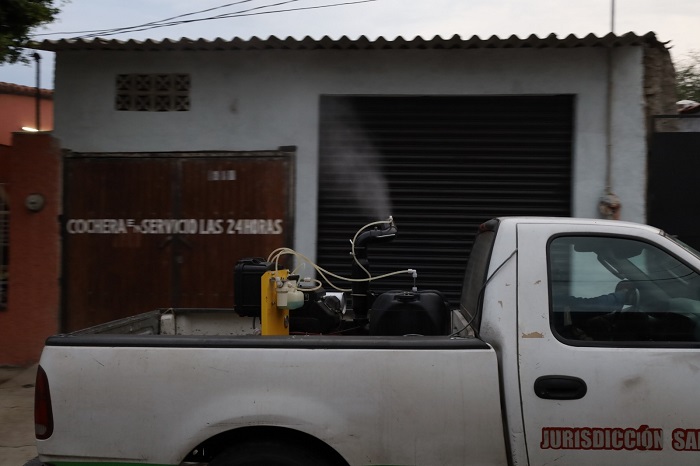 Salud Colima: Ciclos de nebulización contra el dengue llegarán a 228 colonias y comunidades esta semana