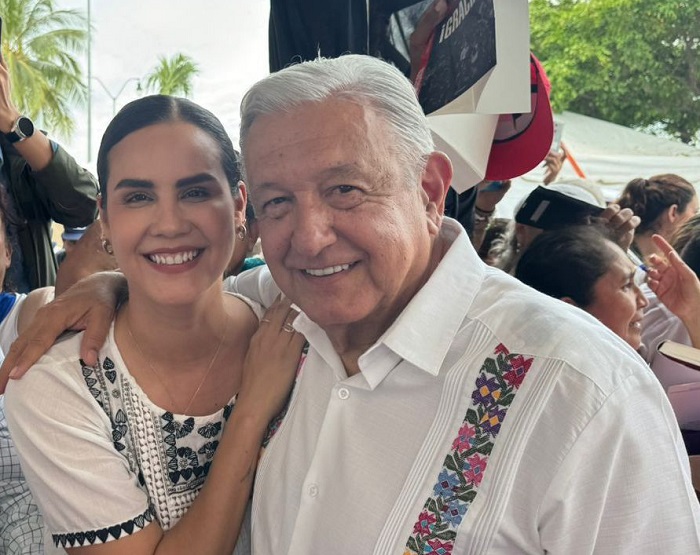 Rosi Bayardo agradeció al presidente los apoyosa Manzanillo en obras y programas sociales