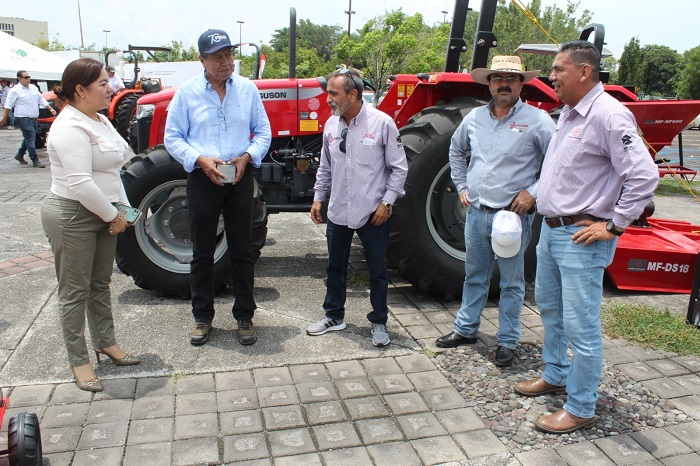 Gobierno de Colima otorga subsidio a productores para la compra de maquinaria agrícola