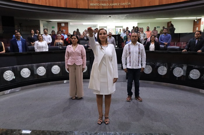 Congreso del Estado toma protesta a la nueva Fiscal Anticorrupción en Colima