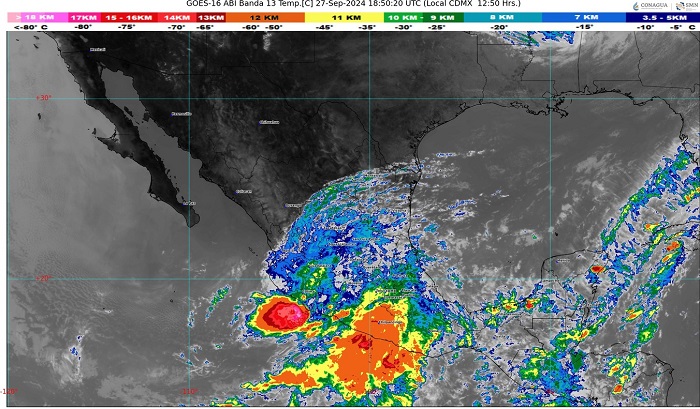 ‘John’ sigue representando riesgo para Colima, tras tocar tierra en Aquila Michoacán: UEPC