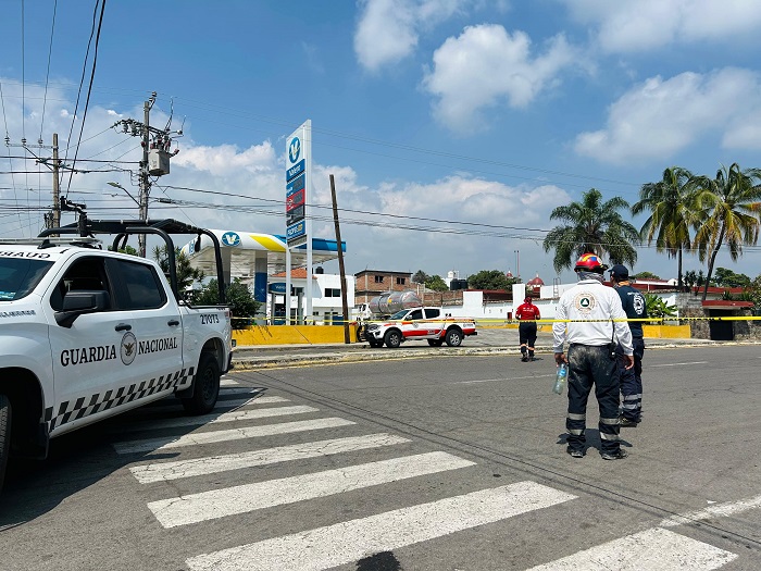 Protección Civil detecta origen de derrame de combustible: suspende gasolinera y amplía zona de evacuación en Cuauhtémoc