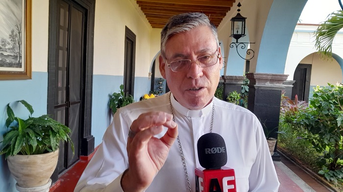 Necesario continuar con acercamiento entre líderes municipales e Iglesia para disminuir la violencia en Colima: Obispo