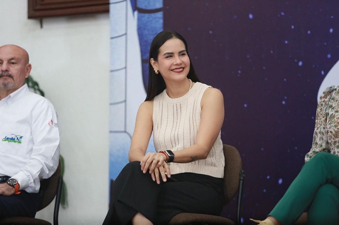 Presidenta Rosi Bayardo y gobernadora Indira Vizcaíno motivan liderazgo en jóvenes en Selider Manzanillo 2024