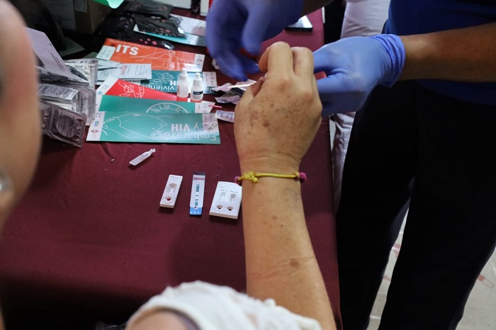 VIH puede evolucionar a SIDA si no se trata, previene Salud Colima