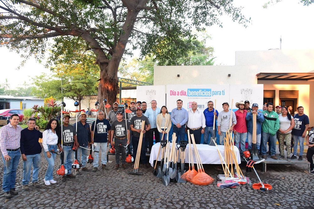 Fortalece el Presidente Riult Rivera tareas de embellecimiento de la ciudad con equipo nuevo