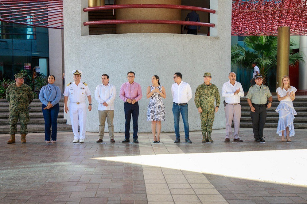 Indira Vizcaíno agradece a todo el personal del gobierno por acompañarla en su esfuerzo para transformar a Colima