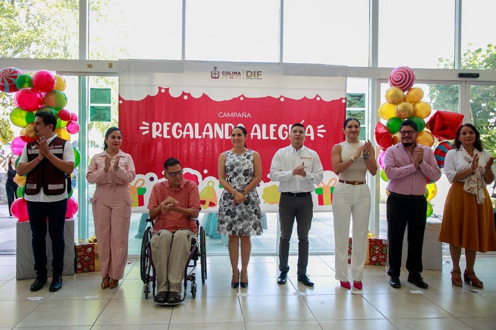 Gobernadora de Colima y DIF Estatal inician campaña ‘Regalando Alegría’, buscan recolectar 2 mil juguetes