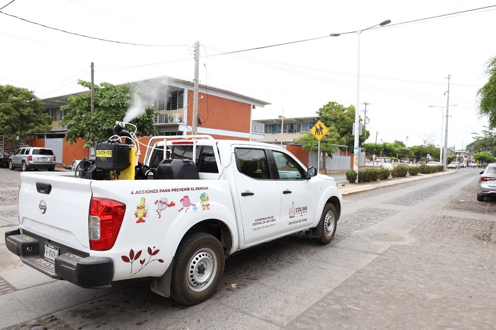Secretaría de Salud prosigue fumigación contra dengue en Colima y Manzanillo, este miércoles