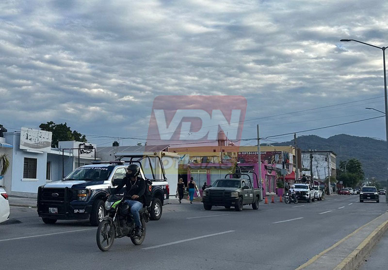 En el Barrio 5 en Manzanillo, localizan hombre muerto agredido a balazos